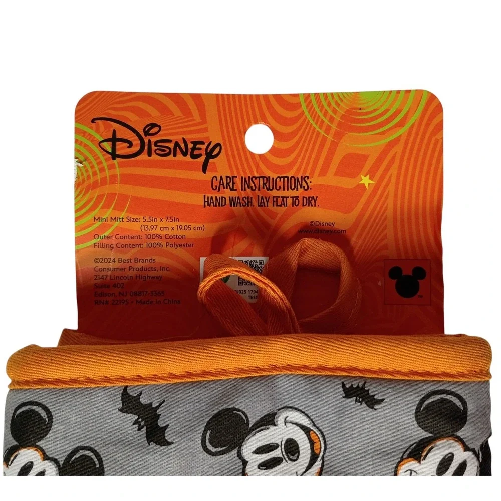 Disney‎ Mickey Mouse Halloween 2 Pack Silicone Oven Mini Mitts Mickey Bats